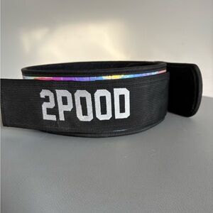 2POOD Weightlifting Belt. All the Rave 4” wide belt. Velcro closure.